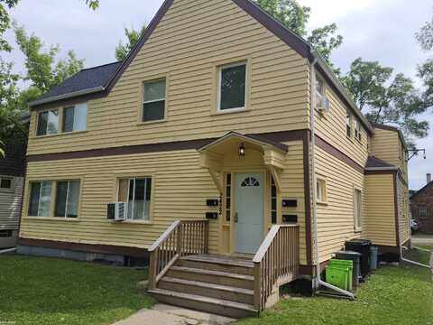 2422 South, Port Huron, MI 48060