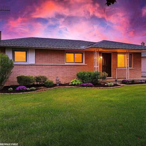 21609 Bayside, Saint Clair Shores, MI 48081