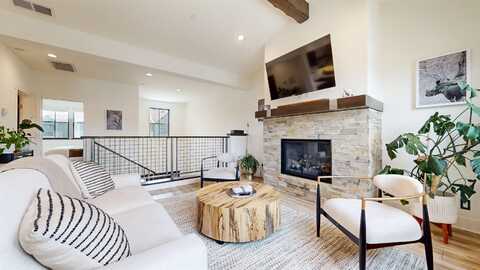 1453 Boulder Creek Road, Mammoth Lakes, CA 93546