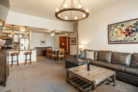6201 Minaret Road, Mammoth Lakes, CA 93546