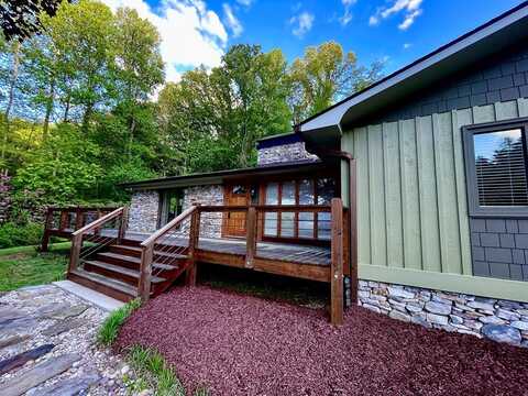 239 Woodland Heights, ROBBINSVILLE, NC 28771