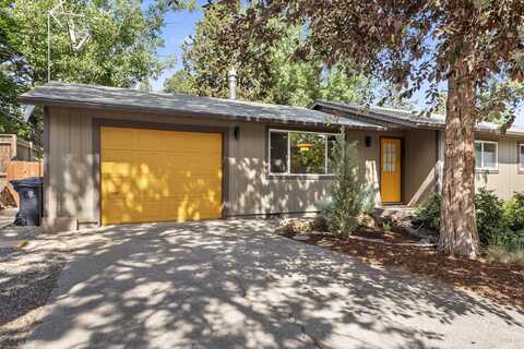 635 SE 6th Street, Bend, OR 97702