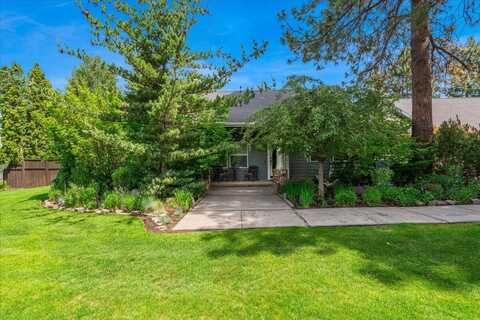 21062 Desert Woods Drive, Bend, OR 97702
