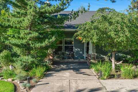 21062 Desert Woods Drive, Bend, OR 97702