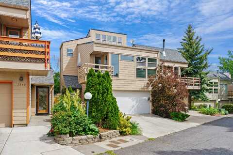 1946 NE Otelah Place, Bend, OR 97701