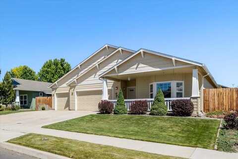 853 NE Cobblestone Court, Prineville, OR 97754
