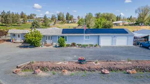 1048 SW Colfax Lane, Madras, OR 97741