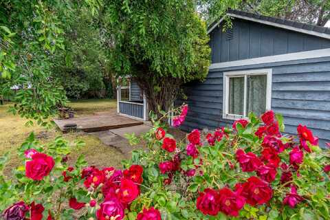 895 SE Lynn Boulevard, Prineville, OR 97754