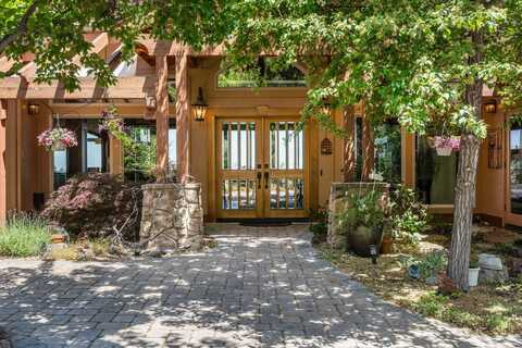 10193 Sundance Ridge Loop, Redmond, OR 97756