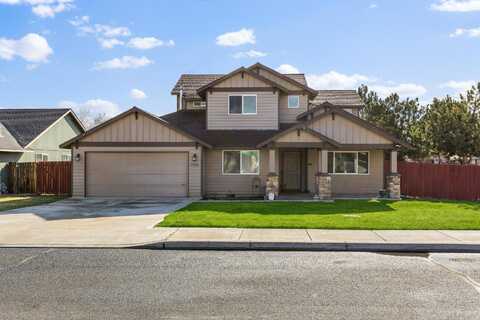 2146 NW 22nd Street, Redmond, OR 97756