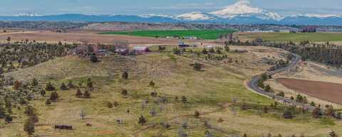 7507 NE Quaale Road, Madras, OR 97741