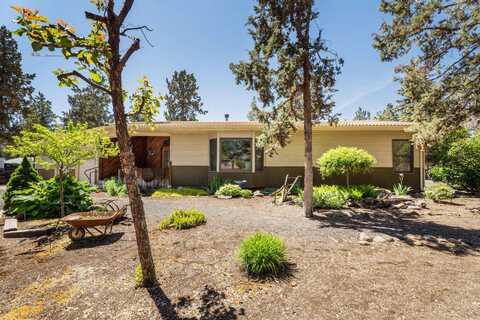 19933 Elm Lane, Bend, OR 97703