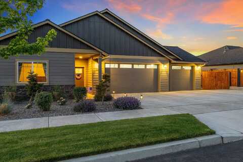 4847 SW Zenith Avenue, Redmond, OR 97756