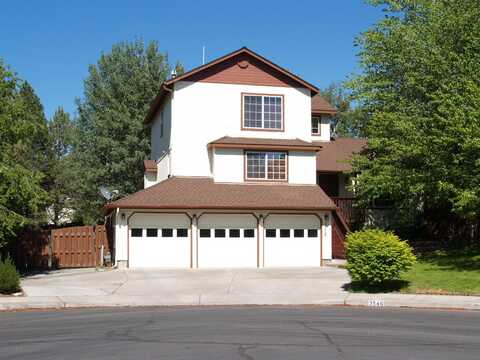 3546 SW Wickiup Court, Redmond, OR 97756