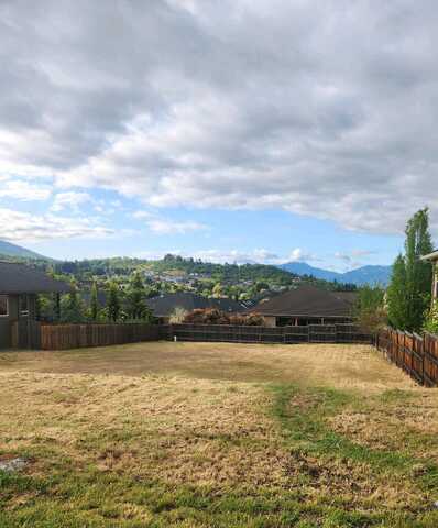 4374 Vista Pointe Drive, Medford, OR 97504