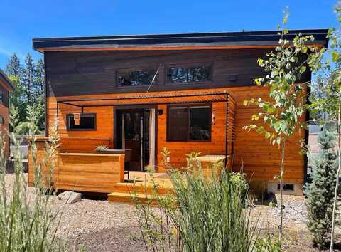 61304 SE Wizard Lane, Bend, OR 97702