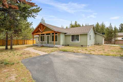 16171 South Drive, La Pine, OR 97739