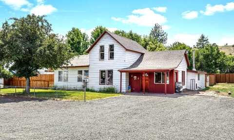 250 N Johnson Avenue, Prairie City, OR 97869
