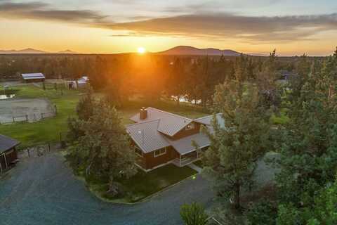6262 SW Nighthawk Avenue, Redmond, OR 97756