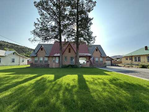 212 NW Bridge Street, John Day, OR 97845