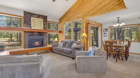 17751 Lake Aspen Court, Sunriver, OR 97707