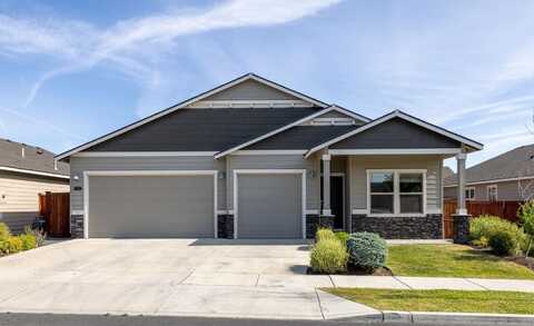 2563 NW Elm Place, Redmond, OR 97756