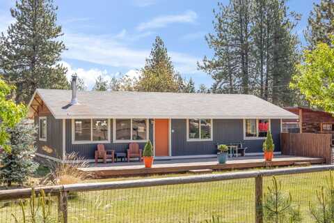 69252 Lake Drive, Sisters, OR 97759