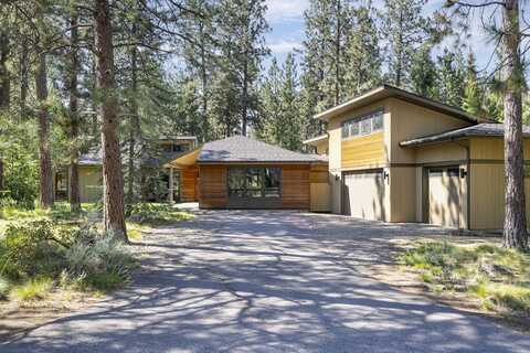 61090 Minaret Circle, Bend, OR 97702