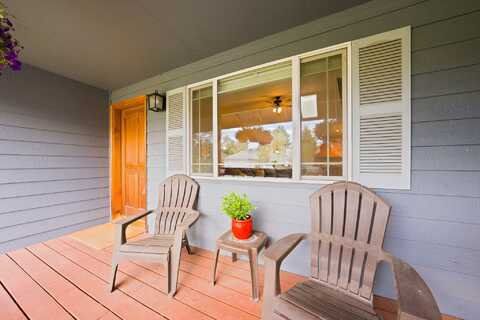 696 NE Providence Drive, Bend, OR 97701