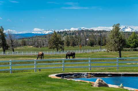 6419 NE Juniper Ridge Road, Redmond, OR 97756