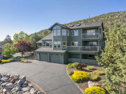 10464 Bitterbrush Court, Redmond, OR 97756