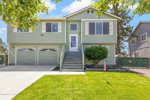 4240 SW Ben Hogan Drive, Redmond, OR 97756