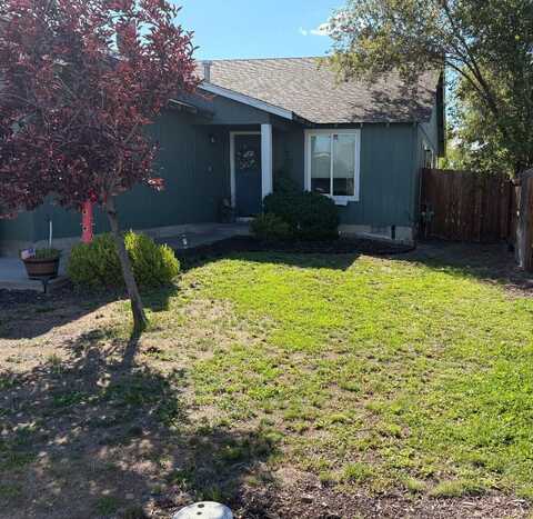 968 SE Kierra Place, Madras, OR 97741