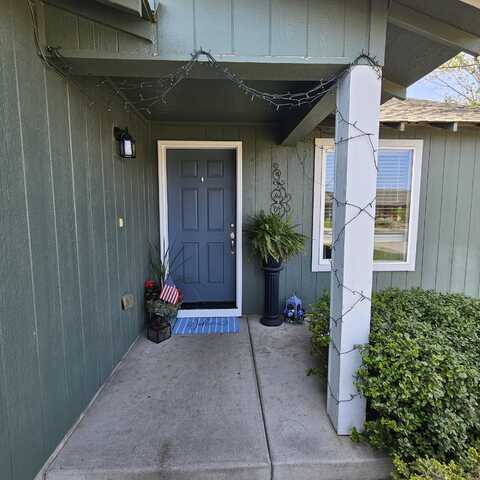 968 SE Kierra Place, Madras, OR 97741