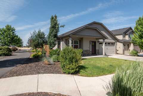 3683 SW Pumice Avenue, Redmond, OR 97756
