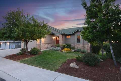 4197 SW Tommy Armour Lane, Redmond, OR 97756