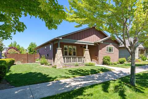 1449 NE Hudspeth Road, Prineville, OR 97754