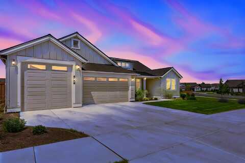 3639 NE Desert Juniper Lane, Bend, OR 97701