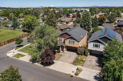2874 NE Jackdaw Drive, Bend, OR 97701