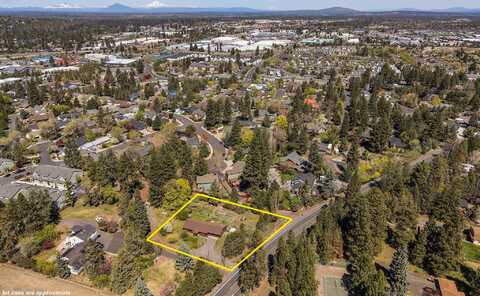 2323 NE 8th Street, Bend, OR 97701