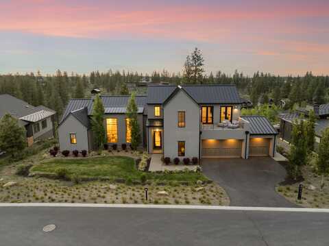 61901 Hosmer Lake Drive, Bend, OR 97702