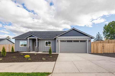 4082 SW 38th Place, Redmond, OR 97756