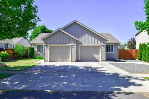2967 NE Stanton Avenue, Bend, OR 97701