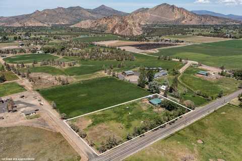 637 NE Smith Rock Way, Terrebonne, OR 97760