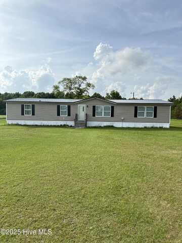 1025 Red Hill Road, Mount Olive, NC 28365