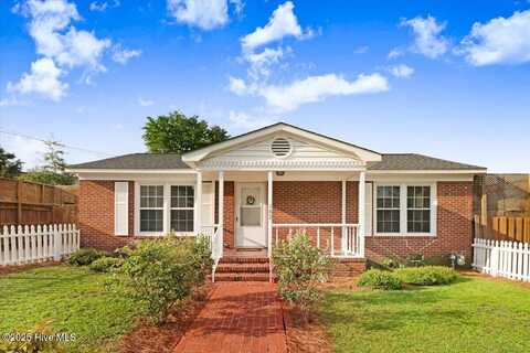 102 SE Third Street, Snow Hill, NC 28580