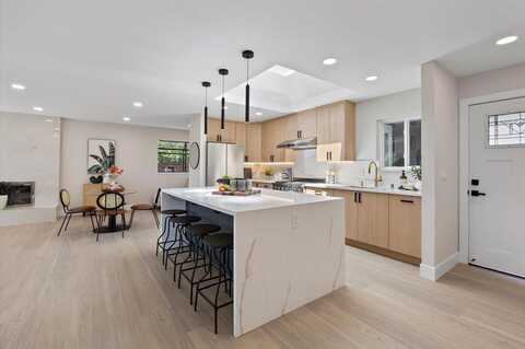 2495 Malaga DR, SAN JOSE, CA 95125