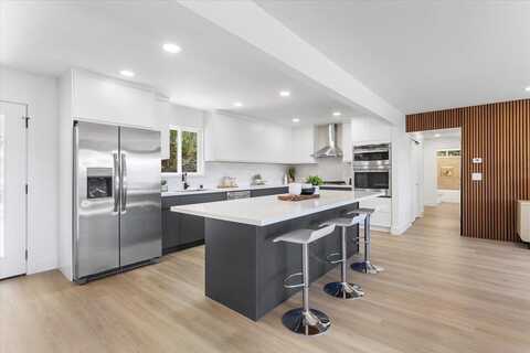 17060 Lon RD, LOS GATOS, CA 95033