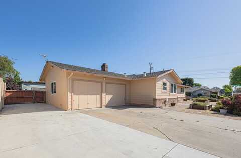 829 Los Palos DR, SALINAS, CA 93901