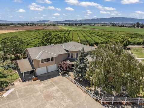 3465 Susie LN, GILROY, CA 95020